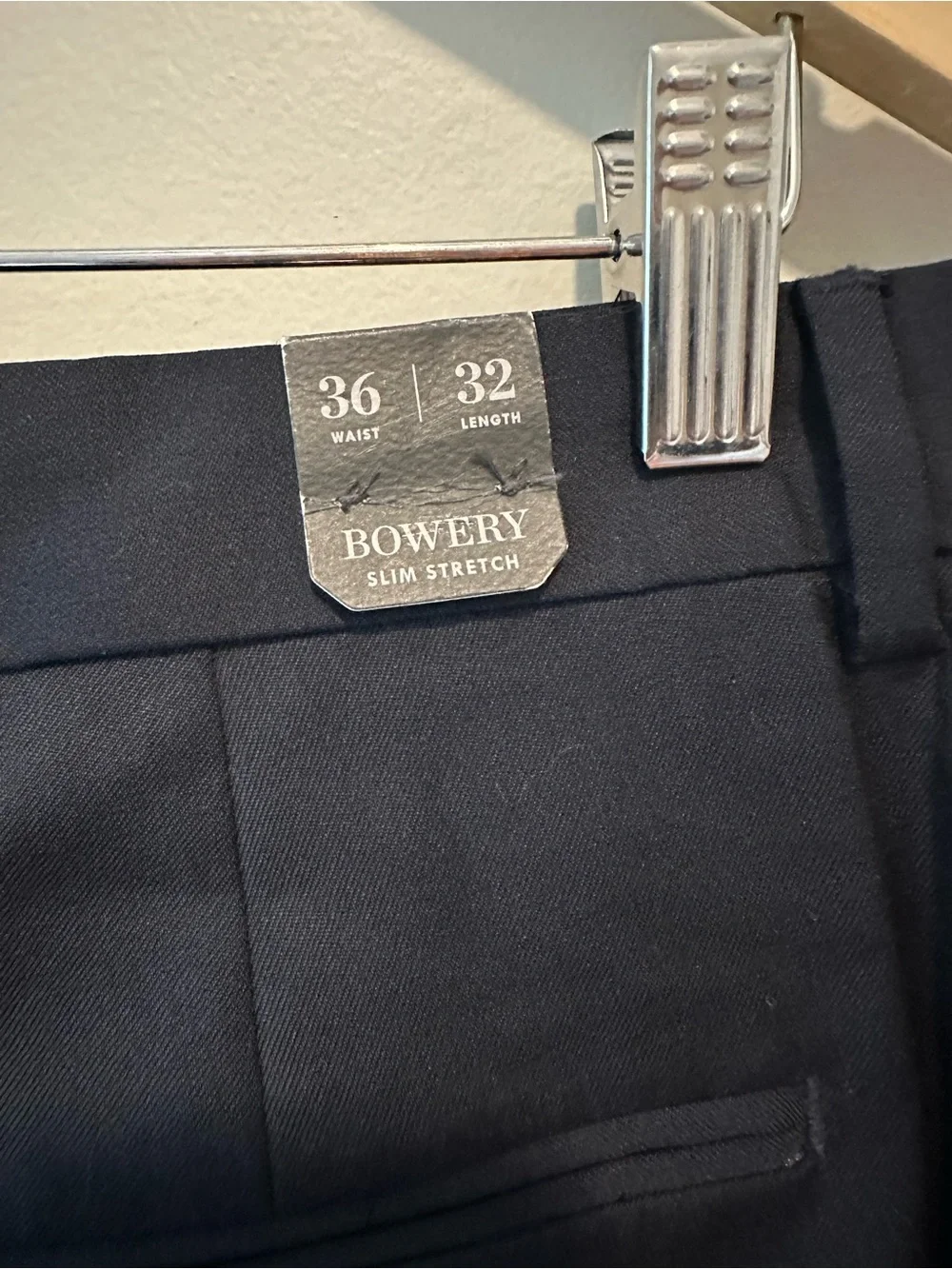 NWT! J.Crew Bowery Navy dress pant in wool blend. Men’s 36X32